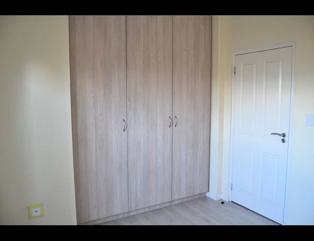 2 BEDROOM APARTMENT TO LET IN STRAND NORTH